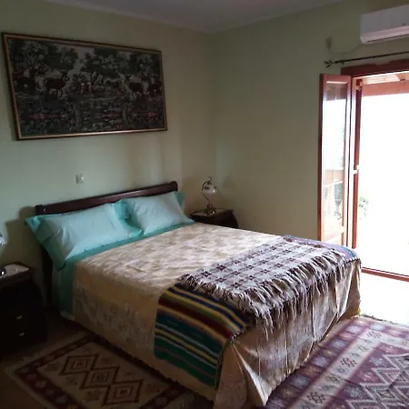 Silvia * Ágios Matthaíos