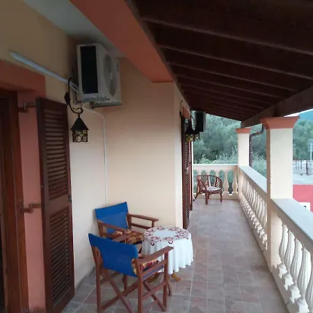 Silvia Villa Ágios Matthaíos